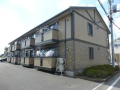 ��ʌ���z�s�厚���̃A�p�[�g�̌����O��