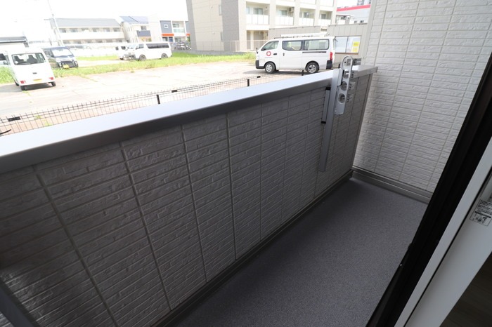 ��ʌ��������܎s�΋�����R���ڂ̃A�p�[�g�̃o���R�j�[