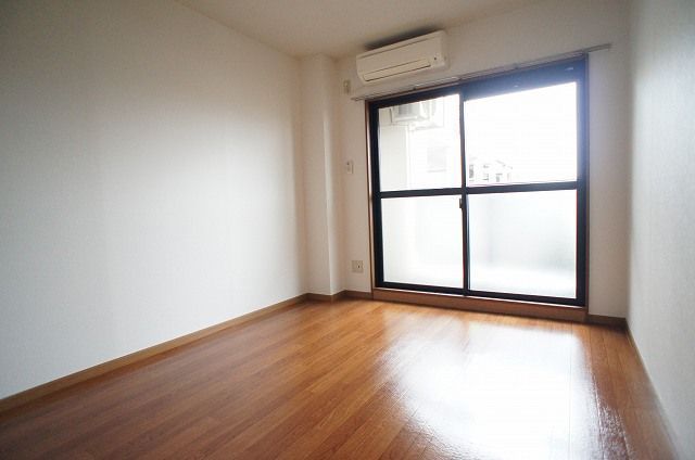 ��ʌ�����s�厚�ԎR�̃}���V�����̂��̑������E�X�y�[�X