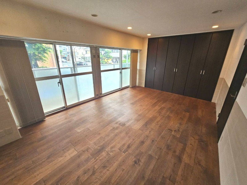 ��ʌ��������܎s��{��g�~���Q���ڂ̃}���V�����̂��̑������E�X�y�[�X