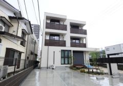 �Q�n������s�h��18-14�̃}���V�����̌����O��