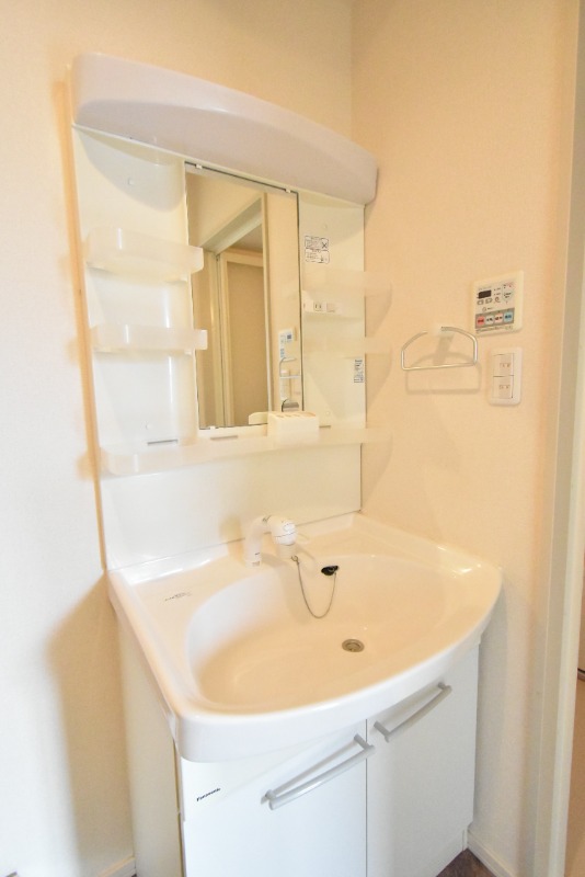 ��ʌ��������܎s��{��听���P���ڂ̃}���V�����̐��ʏ�