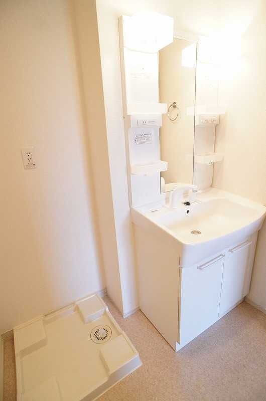 ��ʌ������s�����Q���ڂ̃A�p�[�g�̐��ʏ�