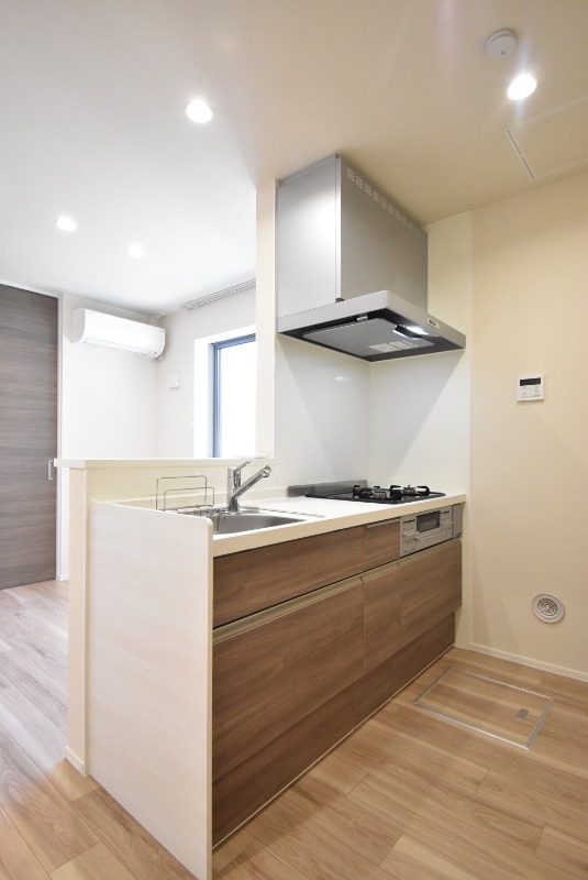 ��ʌ�����s�łS���ڂ̃}���V�����̃L�b�`��