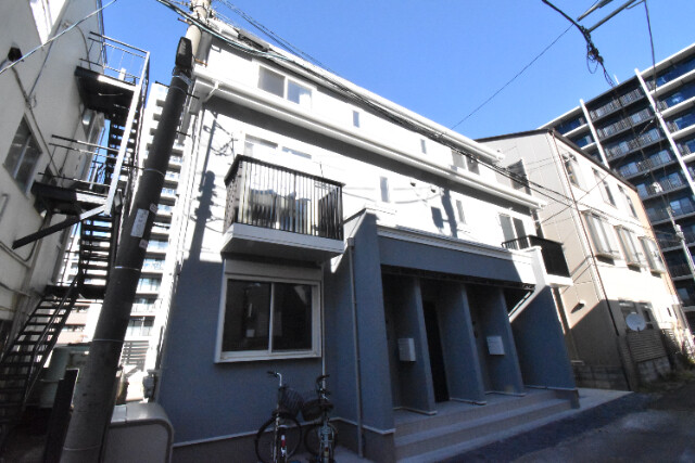 ��ʌ��������܎s��{��g�~���Q���ڂ̃A�p�[�g�̌����O��