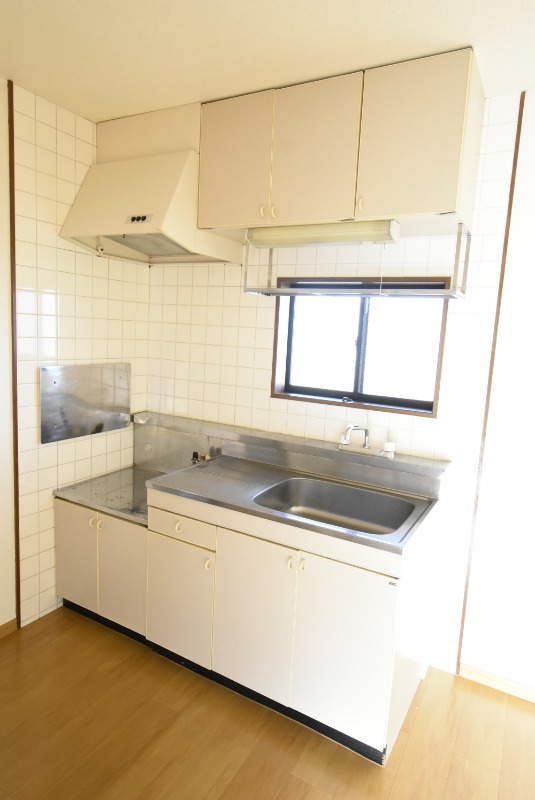 ��ʌ������s��ʖ�̃}���V�����̃L�b�`��