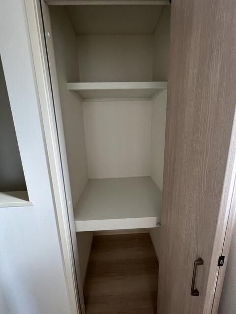 ��ʌ��������܎s��{��g�~���Q���ڂ̃A�p�[�g�̎��[