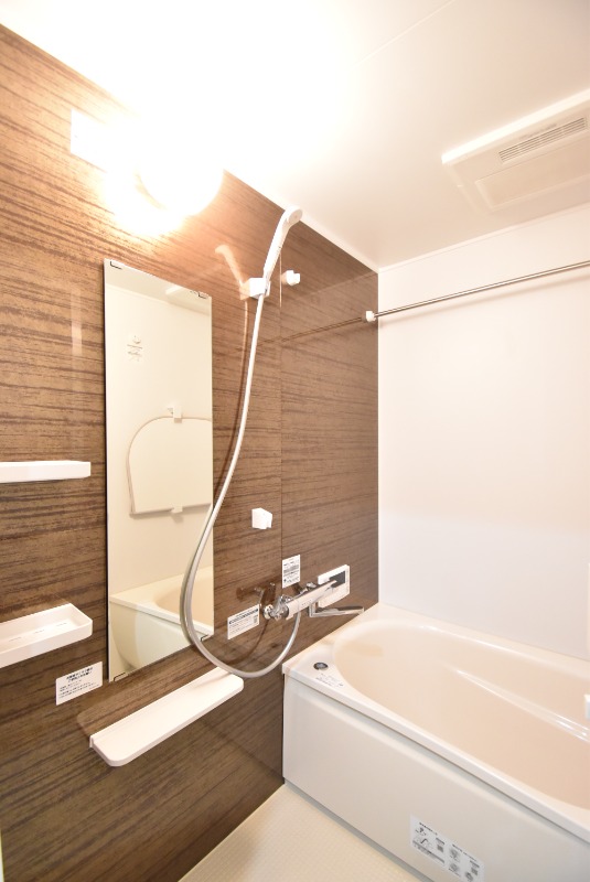 ��ʌ�����s������S���ڂ̃}���V�����̃o�X