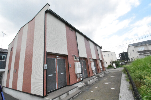 ��ʌ��k�����S�ɓޒ������j�P����130�̃A�p�[�g�̌����O��