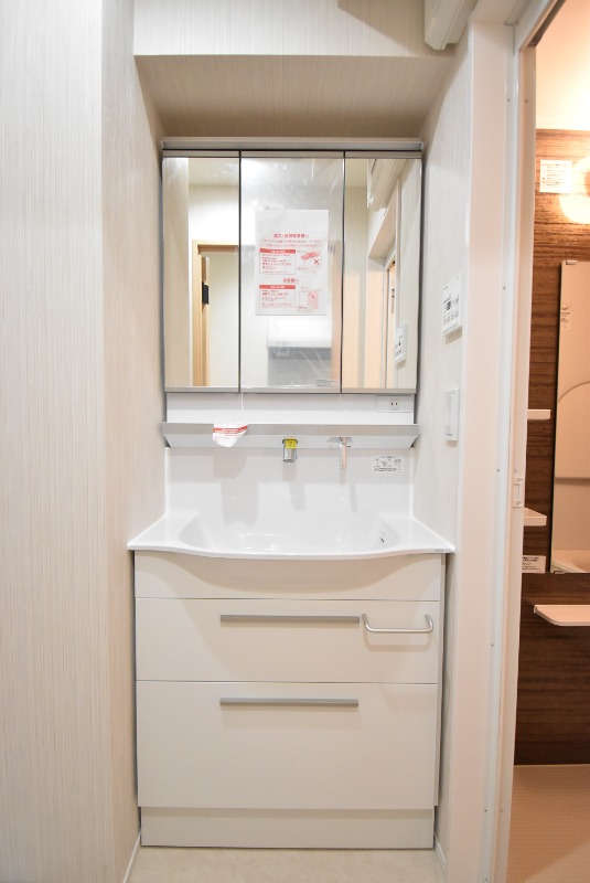 ��ʌ�����s������S���ڂ̃}���V�����̐��ʏ�