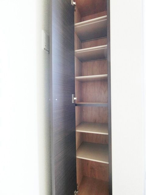 ��ʌ��k�����S�ɓޒ������j�P���ڂ̃A�p�[�g�̌���