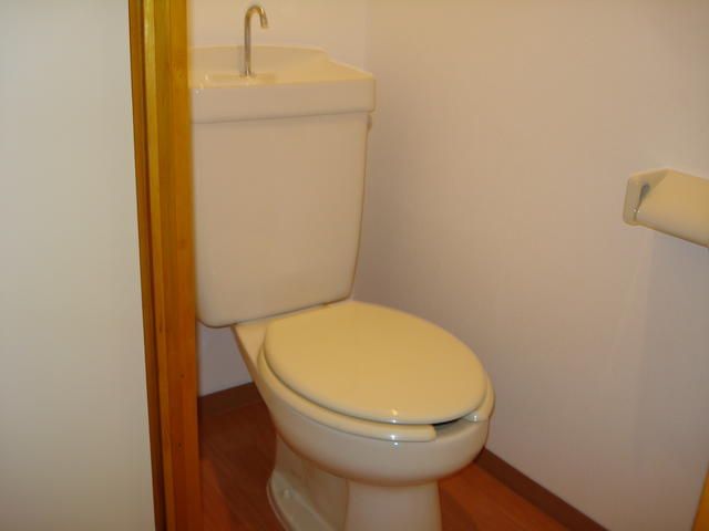 ��ʌ������s�����Q���ڂ̃}���V�����̃g�C��