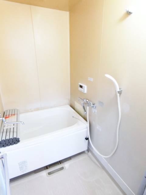 ��ʌ�����s�㒬�P���ڂ̃A�p�[�g�̃o�X