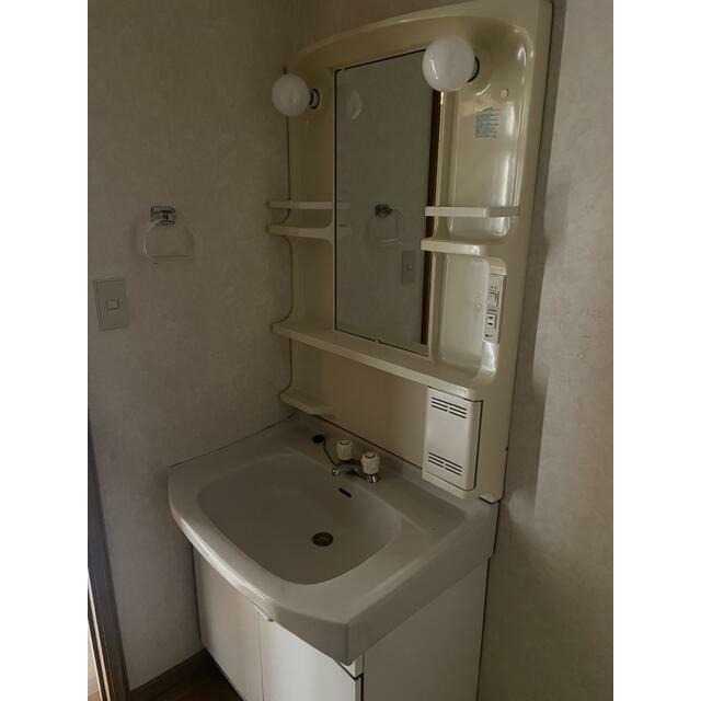 ��ʌ��������܎s��΋�{�ۂR���ڂ̃A�p�[�g�̐��ʏ�