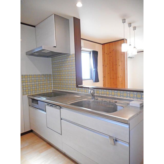 ��ʌ��������܎s��{�捂�@���Q���ڂ̈�ˌ��ẴL�b�`��