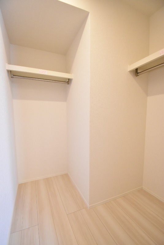 ��ʌ��z�J�s�z���J�P���ڂ̃A�p�[�g�̎��[