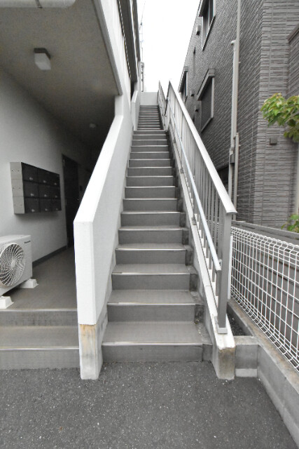 ��ʌ��������܎s�΋�厚����c�̃}���V�����̃G���g�����X