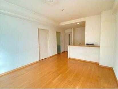 ��ʌ��������܎s�Y�a���ՂP���ڂ̃}���V�����̋��ԁE���r���O