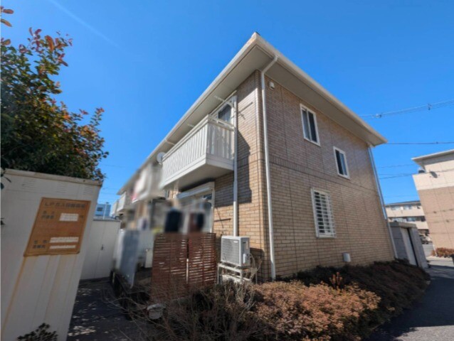 ��ʌ��������܎s�k��{�����̃A�p�[�g�̌����O��