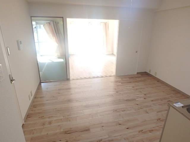 ��ʌ��������܎s��{��x�̓����P���ڂ̃}���V�����̂��̑������E�X�y�[�X