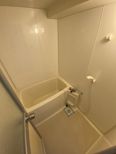 ��ʌ������s�h���R���ڂ̃}���V�����̃o�X