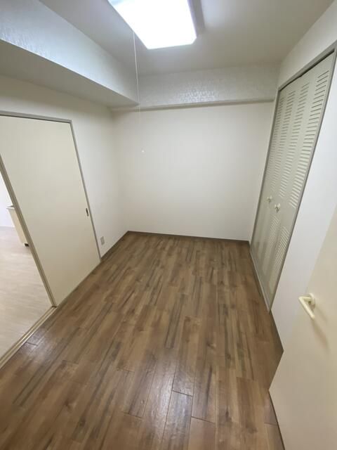 ��ʌ������s�h���R���ڂ̃}���V�����̂��̑������E�X�y�[�X