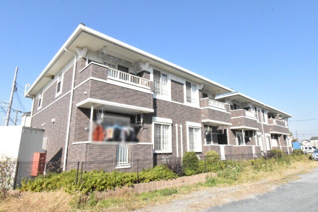 ��ʌ�����s�厚���s����196-1�̃A�p�[�g�̌����O��