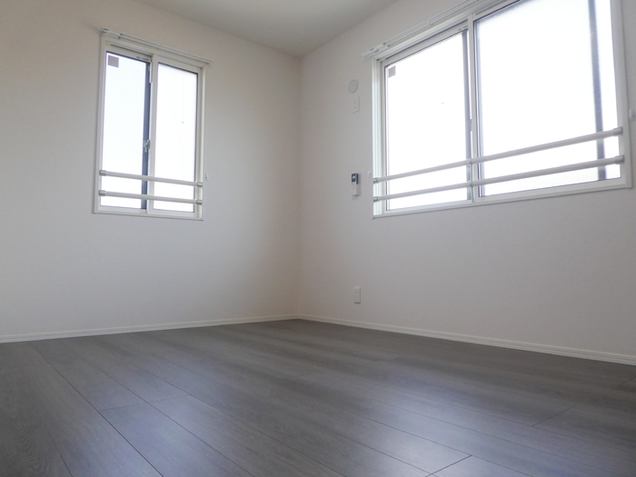 ��ʌ�����s���L�Q���ڂ̃A�p�[�g�̂��̑������E�X�y�[�X