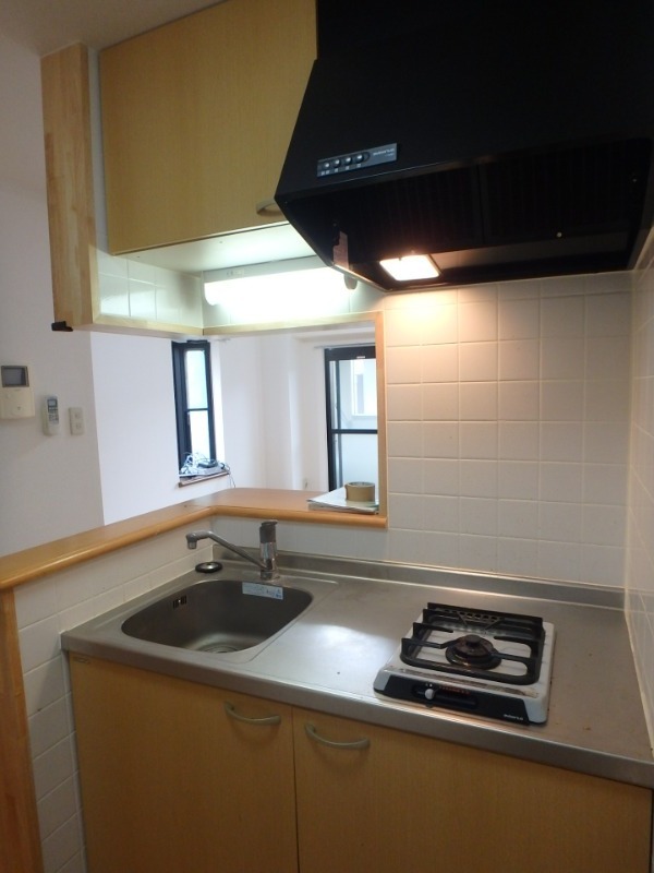 ��ʌ��������܎s��������R���ڂ̃}���V�����̃L�b�`��