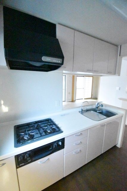 ��ʌ��������܎s��{��{���S���ڂ̃}���V�����̃L�b�`��