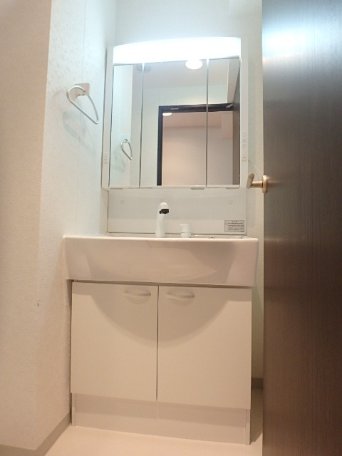 ��ʌ��������܎s��{����ؒ��P���ڂ̃}���V�����̐��ʏ�