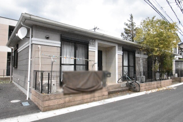 ��ʌ��������܎s��΋�厚����533-2�̃A�p�[�g�̌����O��