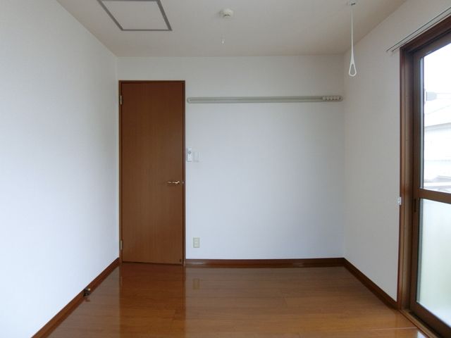 ��ʌ�����s�厚���Ԃ̃A�p�[�g�̂��̑�