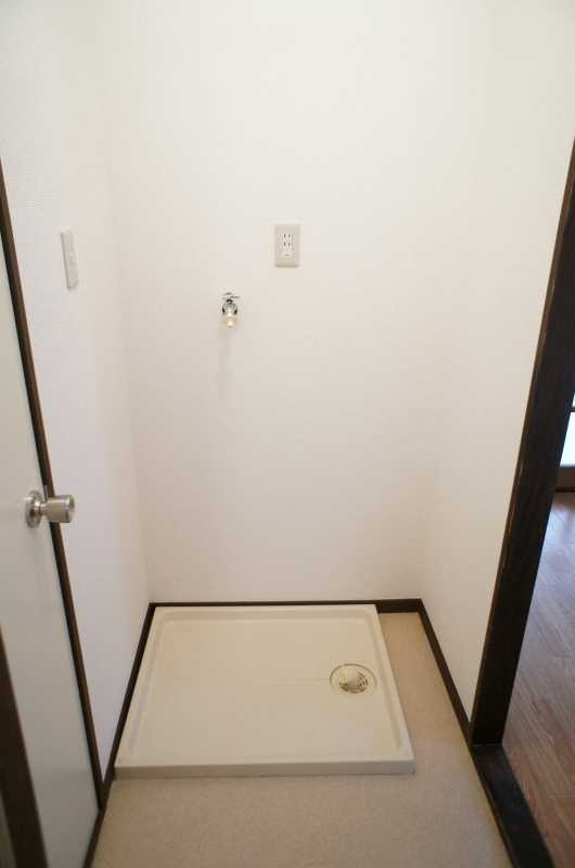 ��ʌ��������܎s�΋�厚�����̃A�p�[�g�̂��̑��ݔ�