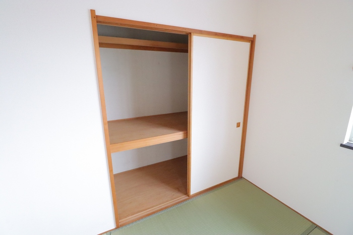 ��ʌ�����s�厚�����̃e���X�n�E�X�̎��[