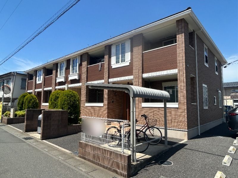 ��ʌ���z�s�厚��˂̃A�p�[�g�̌����O��