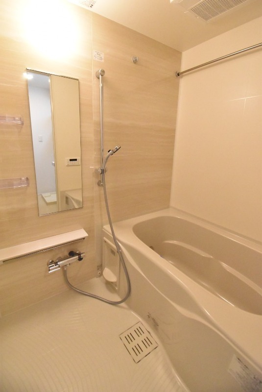 ��ʌ��������܎s�k��y�C���P���ڂ̃}���V�����̃o�X