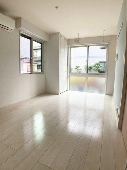 ��ʌ��������܎s����厚�y���̃A�p�[�g�̋��ԁE���r���O