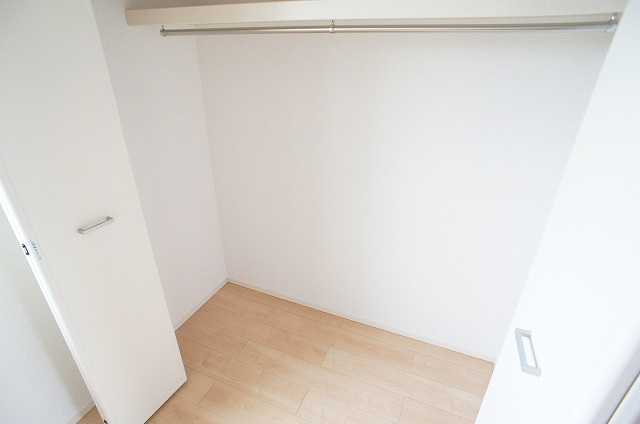 ��ʌ�����s�����R���ڂ̃A�p�[�g�̎��[