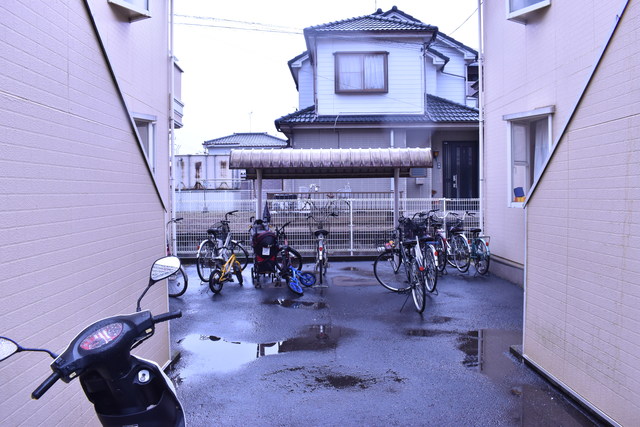 ��ʌ��������܎s��΋���؂P���ڂ̃A�p�[�g�̂��̑�