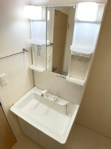 ��ʌ��������܎s����厚�y���̃A�p�[�g�̐��ʏ�