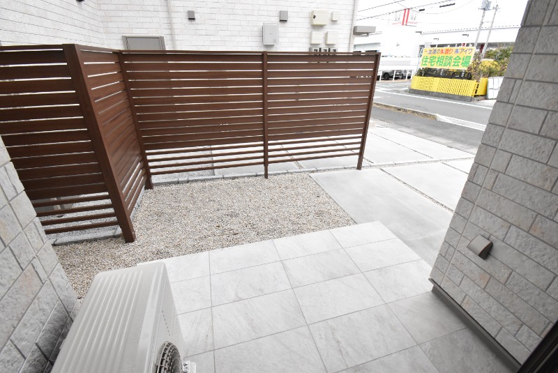 ��ʌ��������܎s�΋�����T���ڂ̃e���X�n�E�X�̂��̑�