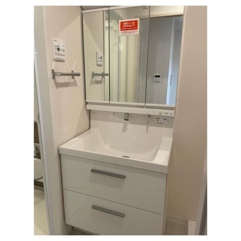 ��ʌ��������܎s�Y�a���ՂX���ڂ̃}���V�����̐��ʏ�