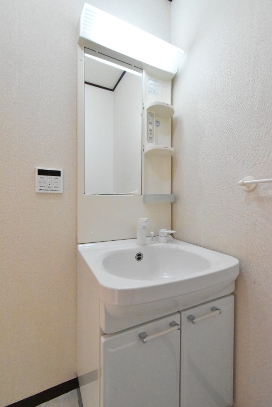 ��ʌ�����s�k����P���ڂ̃}���V�����̐��ʏ�