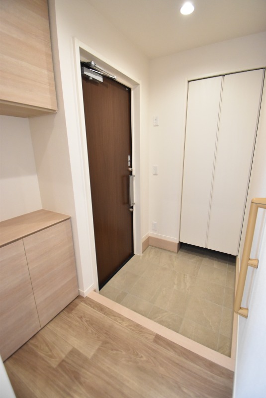 ��ʌ��������܎s�΋�����T���ڂ̃e���X�n�E�X�̌���