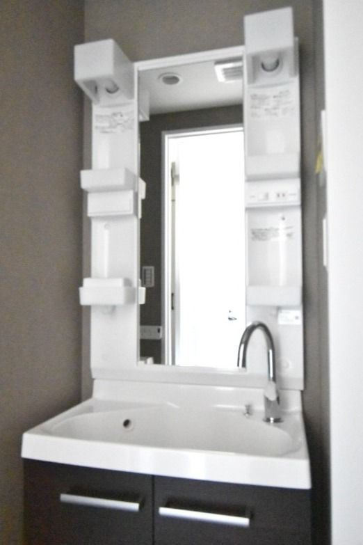 ��ʌ��������܎s�΋�厚����c�̃}���V�����̐��ʏ�