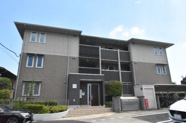 ��ʌ��������܎s�k��y�C���Q����64-6�̃A�p�[�g�̌����O��