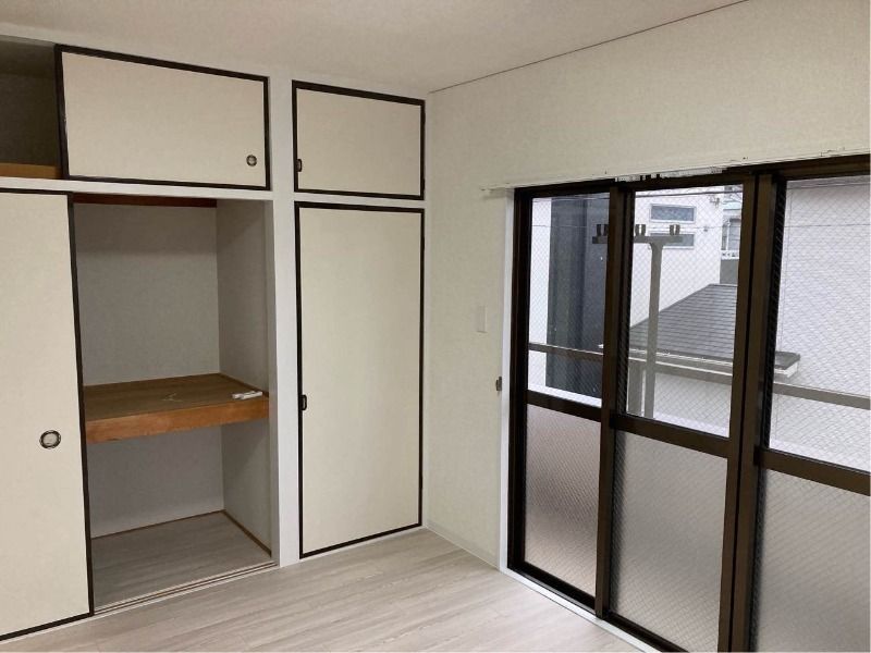 ��ʌ������s�_���P���ڂ̃}���V�����̋��ԁE���r���O