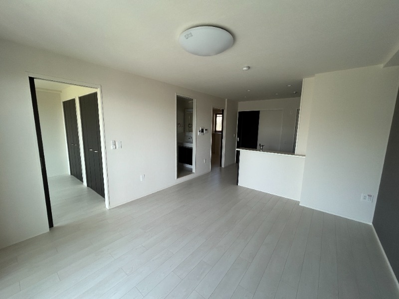 ��ʌ��������܎s�������˂Q���ڂ̃}���V�����̋��ԁE���r���O