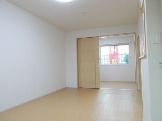 ��ʌ��z�J�s���C�N�^�E���V���ڂ̃A�p�[�g�̂��̑��ݔ�